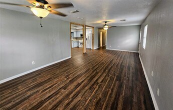 Building Photo - 1131 County Rd 515