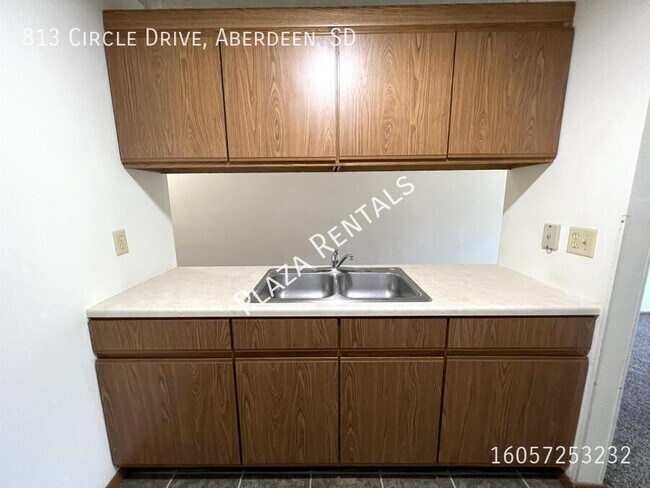 Foto del edificio - 307 11th Ave NW