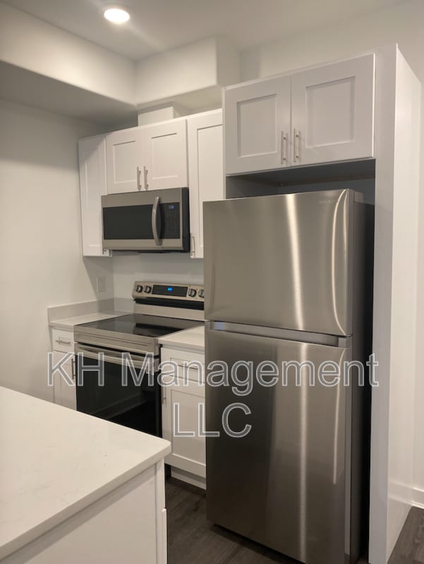 Photo - 4329 Otter St Apartment