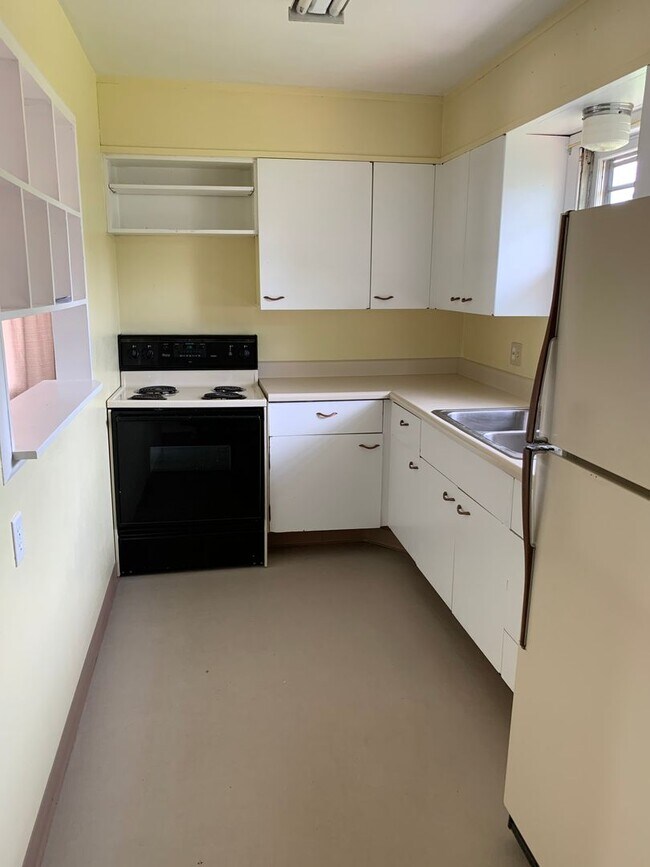 Foto del edificio - 3 Bedroom, 1 Bath House for Rent