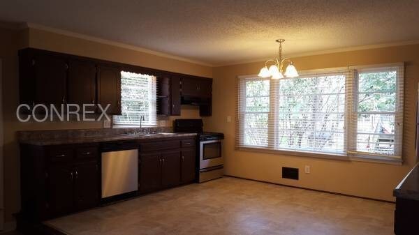 Foto del edificio - 1217 S Kilbourne Rd
