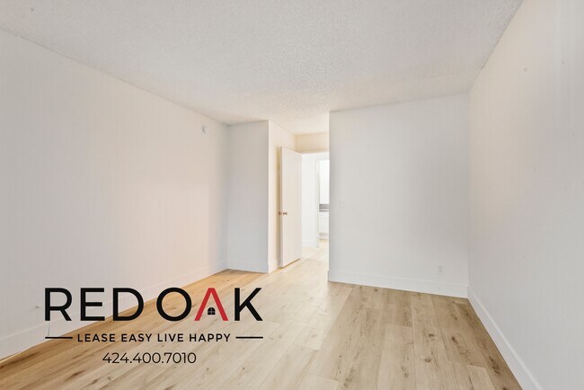 Foto del edificio - Superb One Bedroom Including a Private Bal...