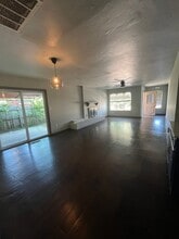 Building Photo - 3604 Willow Springs Dr