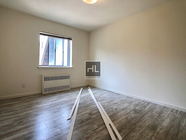 Building Photo - EAST 56 STREET