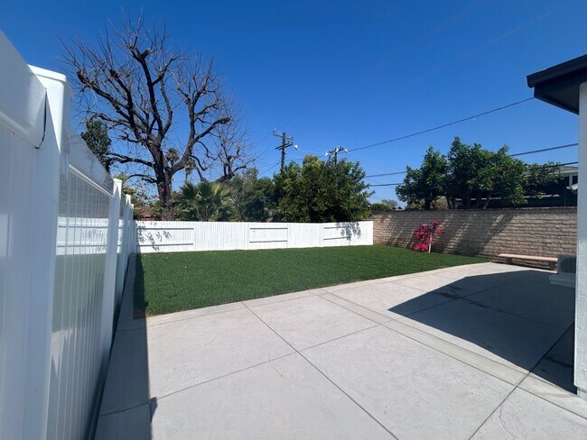 Foto del edificio - 721 Wellesley Ct