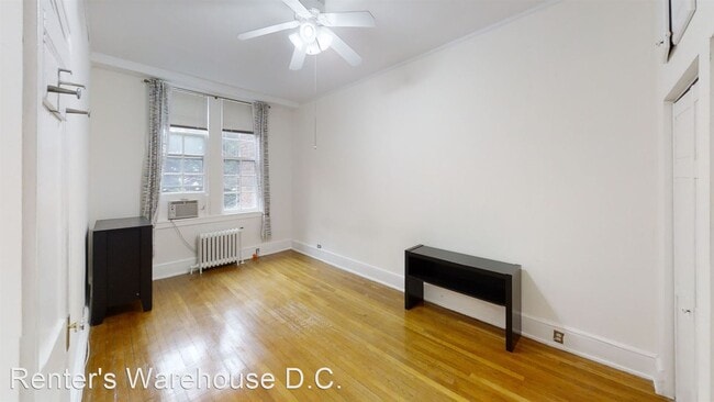 Building Photo - 3024 Porter St NW