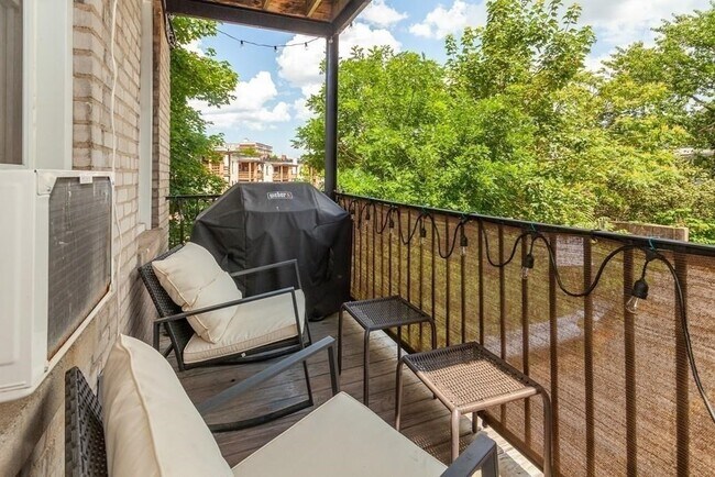 Building Photo - 1747 Commonwealth Ave