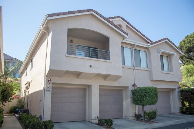 Primary Photo - 1261 Los Arcos Pl