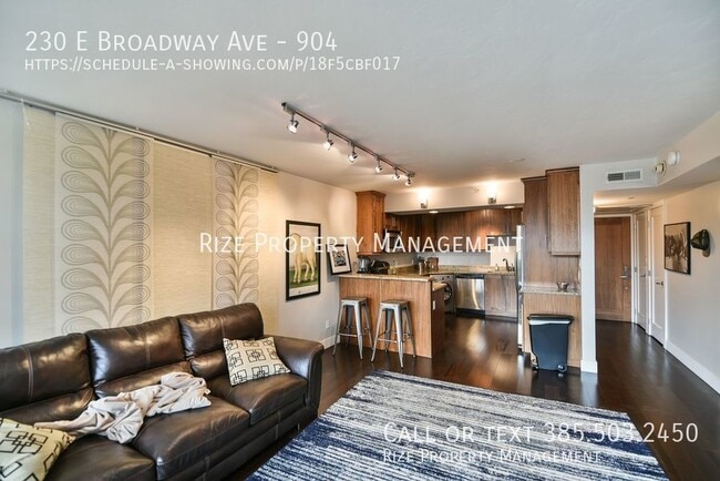 Foto del edificio - 230 E Broadway