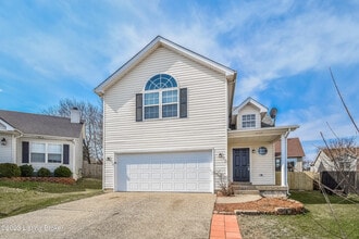 Building Photo - 10500 Whitepine View Pl