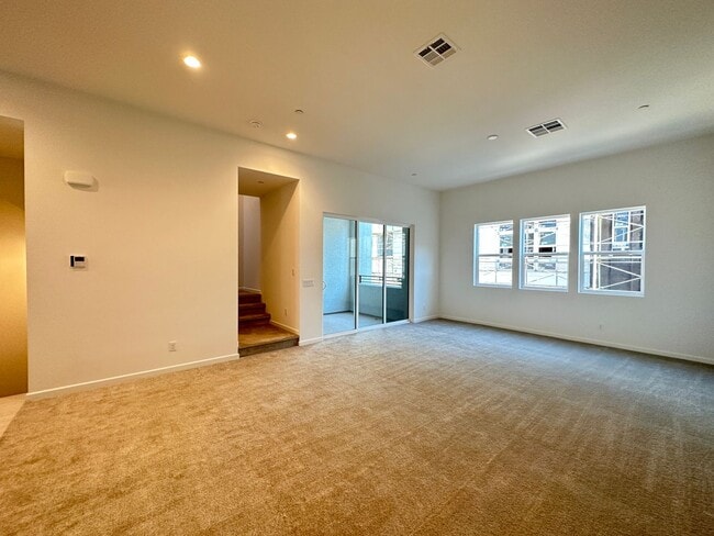 Building Photo - 3341 Esker Rdg Ave