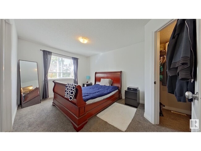 Building Photo - 12050 17 Ave SW