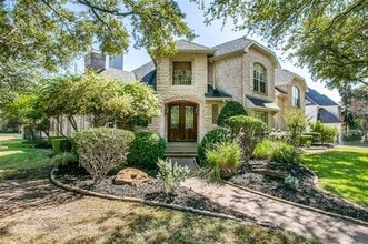Building Photo - 801 Shorecrest Dr