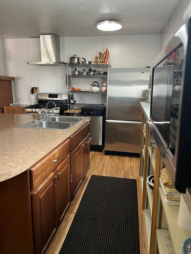 Foto del edificio - 856 Carter E St