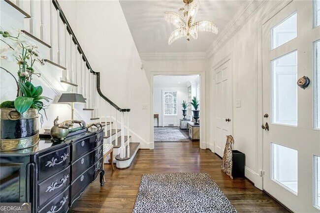 Foto del edificio - 3382 Habersham Rd NW