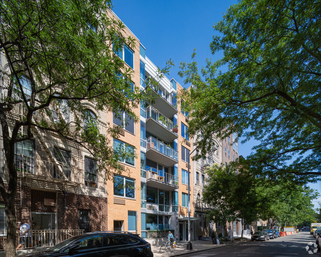 631-633 E 9th St, Nueva York, NY 10009-4300 - Tompkins East Condos