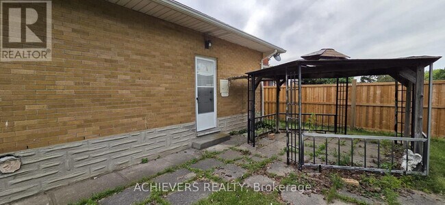 Building Photo - 222 SIXTH AVENUE