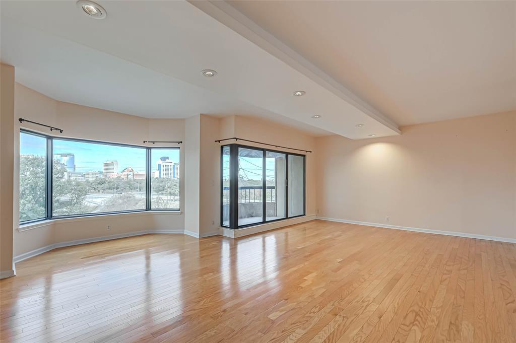 2001 Blvd Unit 401, Houston, TX 77030 Condo for Rent in