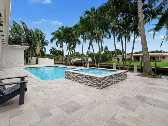 Foto del edificio - 6000 SW 17th St
