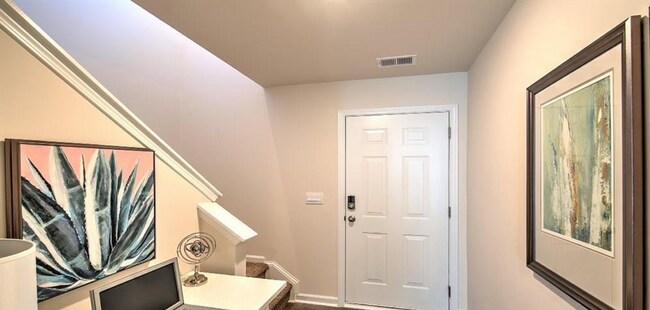 Building Photo - Brand New Townhome in North Charlotte