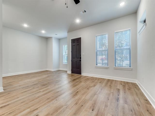 Foto del edificio - 608 Aspen Valley Ln