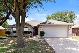 Building Photo - 828 Atchison Dr