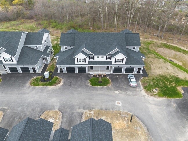 Foto del edificio - 26-3 Regency Cir