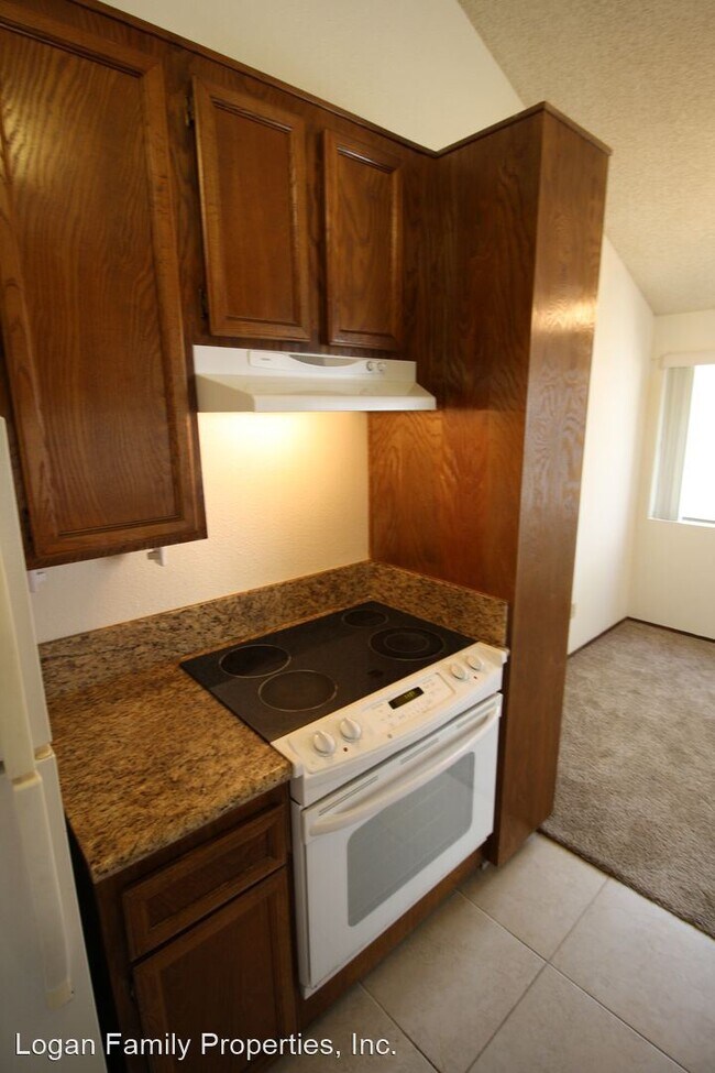 Building Photo - 1 br, 1 bath House - 6182 Agee St. #198