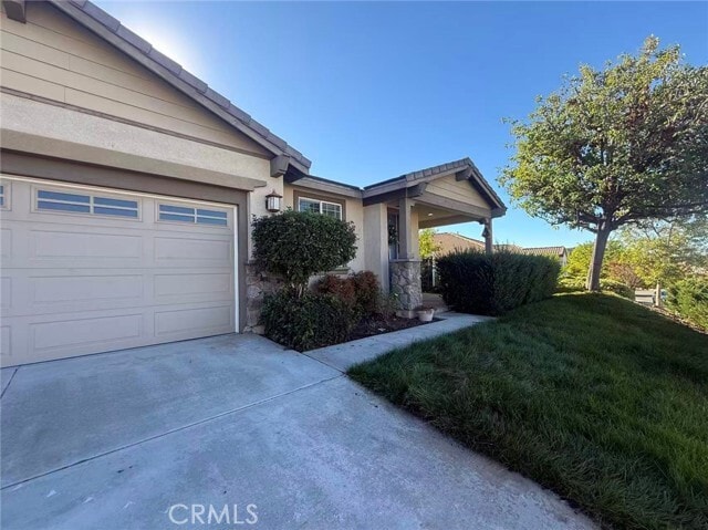 Building Photo - 36228 Bur Oaks Ave