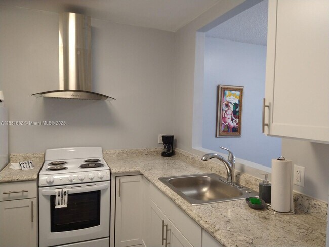 Foto del edificio - 5102 NW 36th St