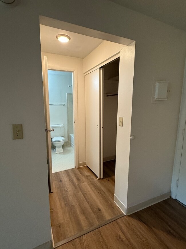 Photo - 4370 Erie Ave Apartment