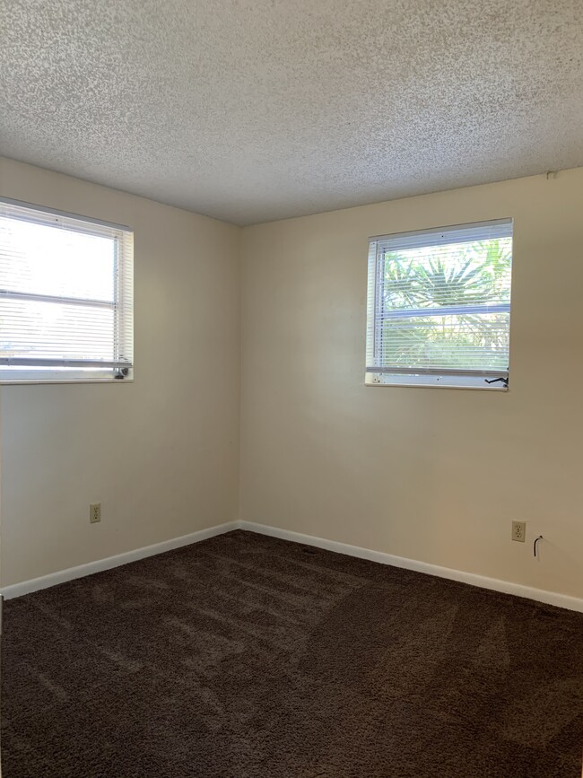 Foto del edificio - 2/1.5 in Deltona convenient to Publix, Low...