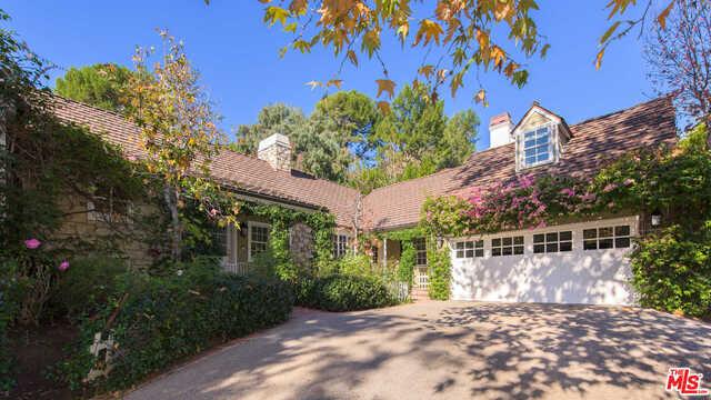 Primary Photo - 1395 N Doheny Dr