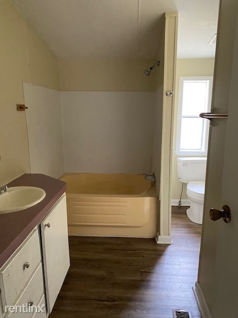 Building Photo - 4 br, 2 bath Mobile Home - 102 Sherwood Court