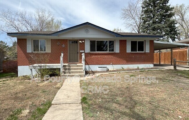 Building Photo - 224 S Garo Ave