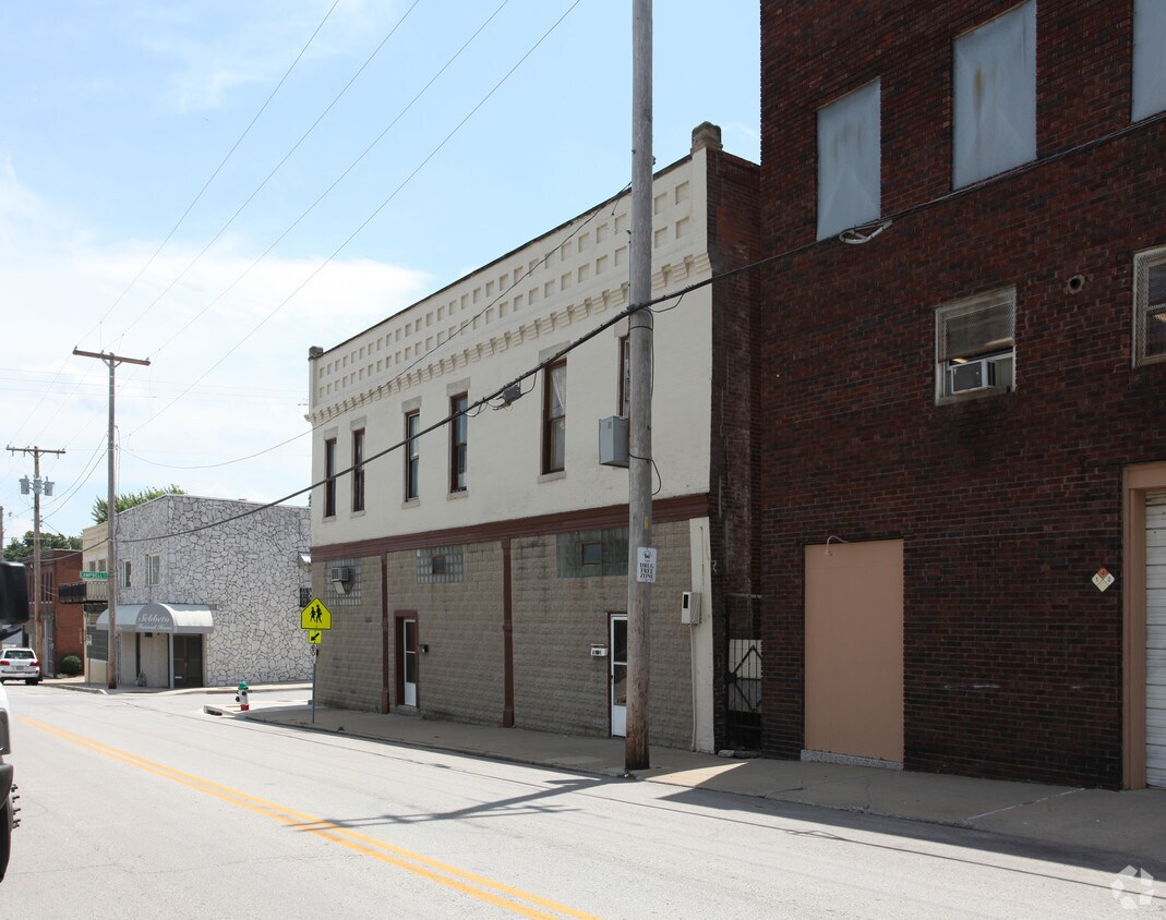 Foto del edificio - 502 Campbell St