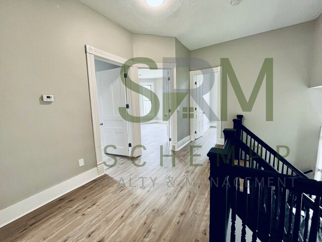 Foto del edificio - 2708 W Main St