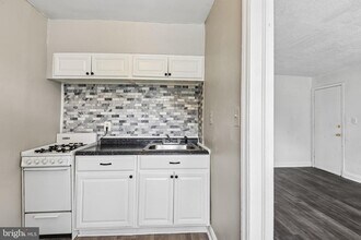 Building Photo - 3312 Dorithan Rd