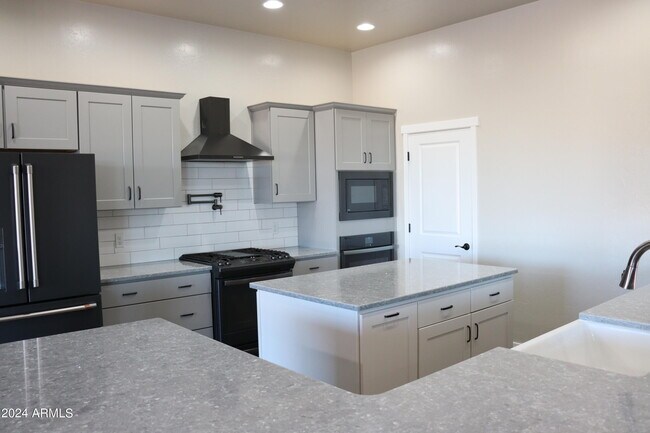 Building Photo - 6493 S Laus Deo Pl