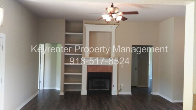 Foto del edificio - Claremore | 3 Bed | 2 Bath | Large Backyard