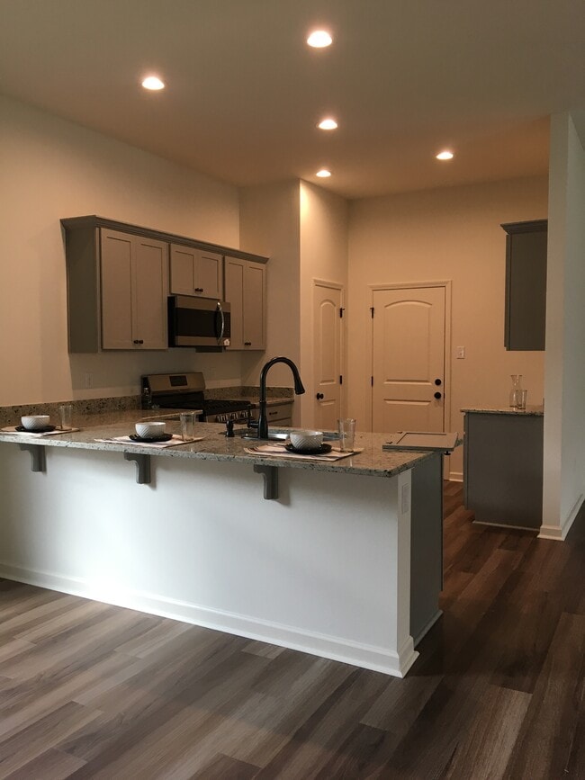 Building Photo - 1241 Rustic Pine Dr