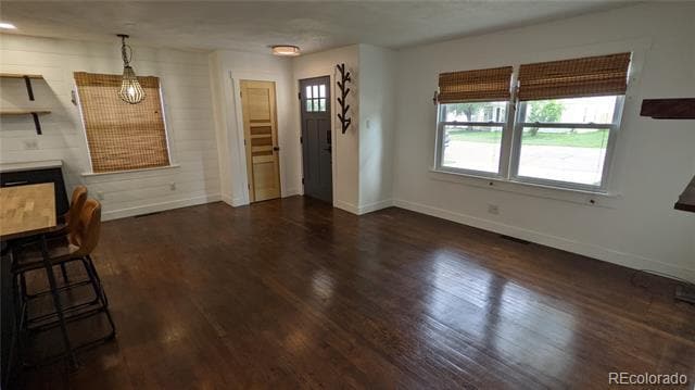 Building Photo - 1855 W Stoll Pl