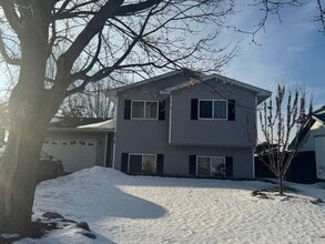 Building Photo - 9712 Hames Ct S