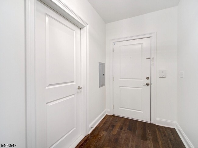 Foto del edificio - 90 Clinton Ave