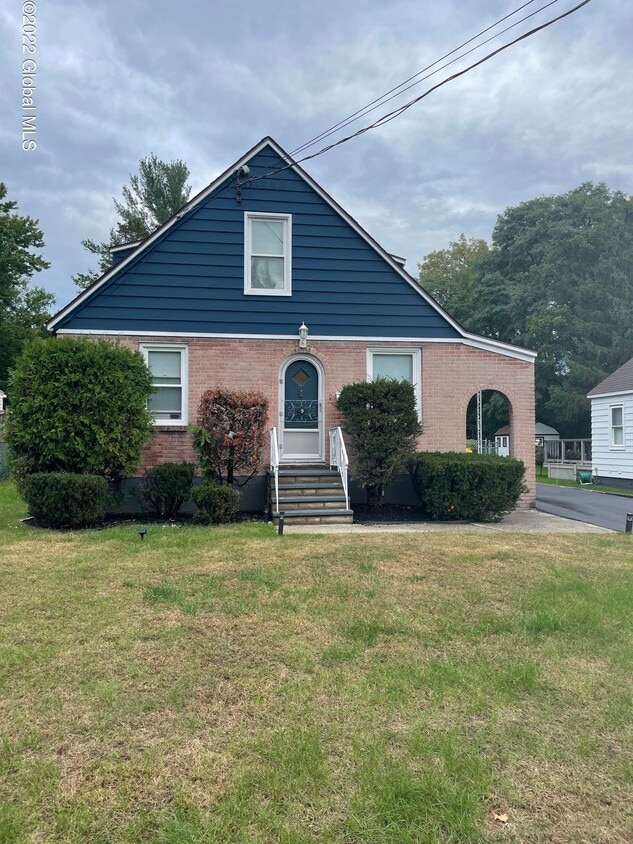 9 Leach Ave, Albany, NY 12205 Townhome Rentals in Albany NY