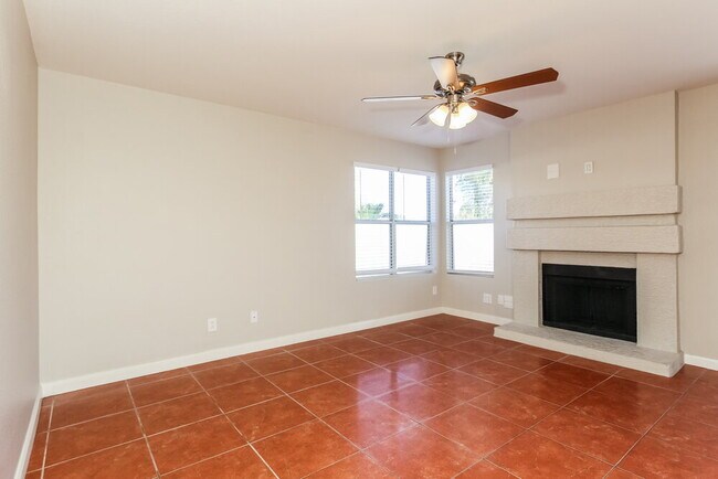 Foto del edificio - 14317 N 75th Dr