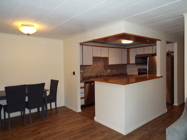 Foto del edificio - 1106 Westover Ln