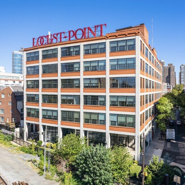 Foto del edificio - 2429 Locust St