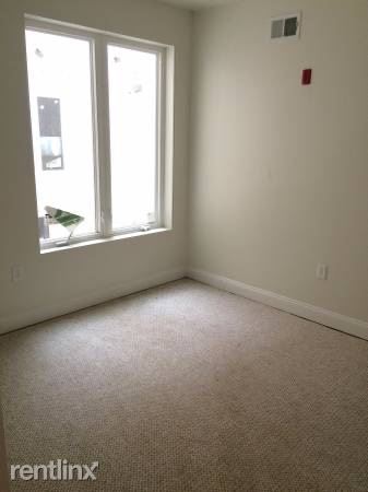 Building Photo - 2 br, 1 bath Apartment - 331 N 40 th Street