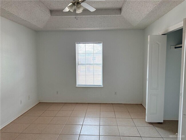 Building Photo - 10 Tampa St